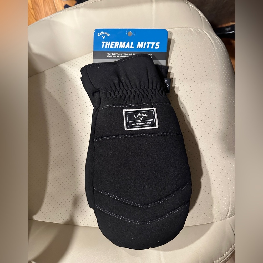 Brand New Callaway Black Thermal Mittens